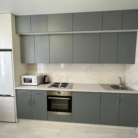 Sky Budova 아파트 오데사